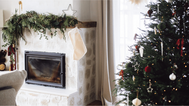 How to Handle Holiday Decor When Selling | Crye-Leike Real Estate Services